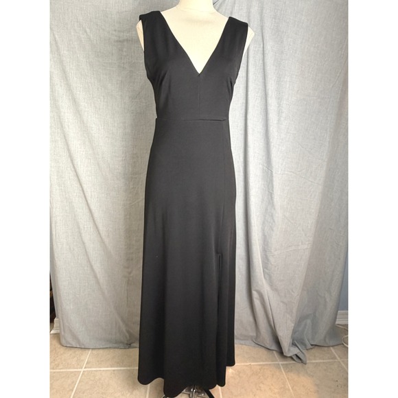 Birdy Grey Dresses & Skirts - Birdy Grey Black V Neck Sleeveless Maxi Dress Side Slit Formal Evening M